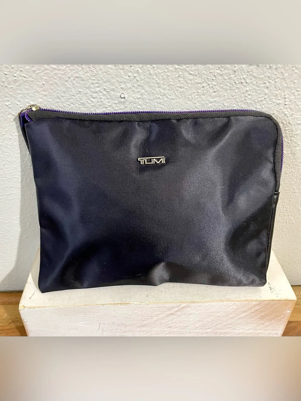 Tumi Delta Black Purple Zip Pouch Travel Organizer Clutch Bag Nylon Tech Case